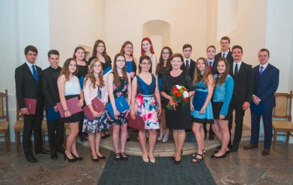 4. A maturanti Předávání maturitních vysvědčení 4. A