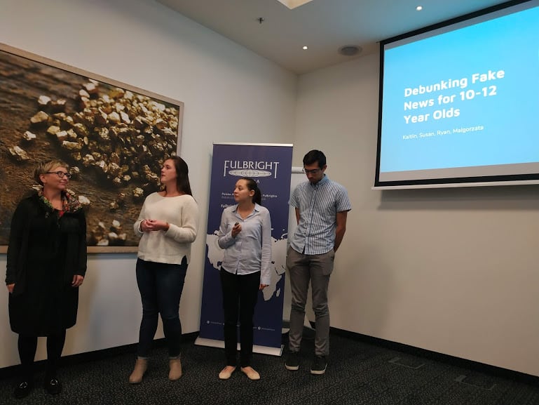 Fulbright - Poland 2018 Jak na Fake News?