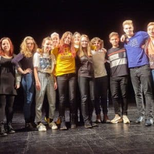 Jak gymnazisti z Kadaně hráli v Divadle v Dlouhé