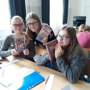 Záložka do knihy spojuje školy