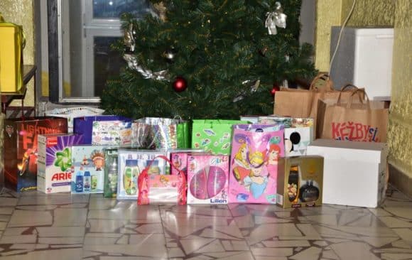 Adventní sbírka pro Zařízení pro děti vyžadující okamžitou pomoc “ Na Horách“ v Kovářské