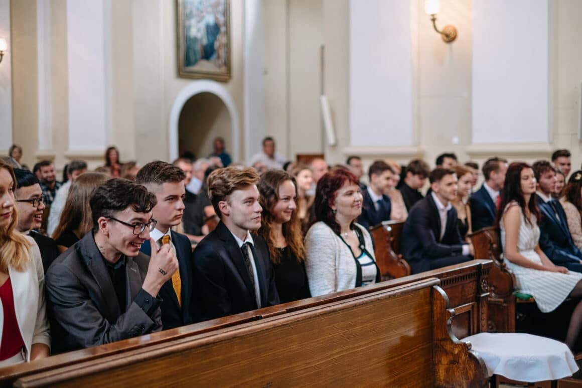 Predávání maturitních vysvedcení Předávání maturitních vysvědčení