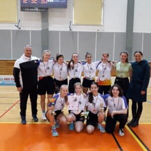 Zlaté florbalistky z tercie a kvarty