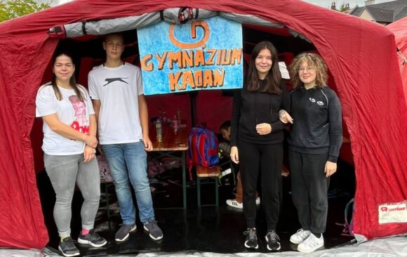 Den bez aut