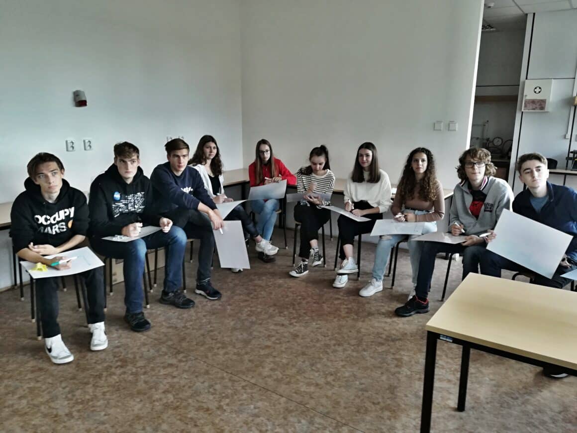 Mentoři z GYMKA na MFF UK Mentoři z Gymka na MFF UK