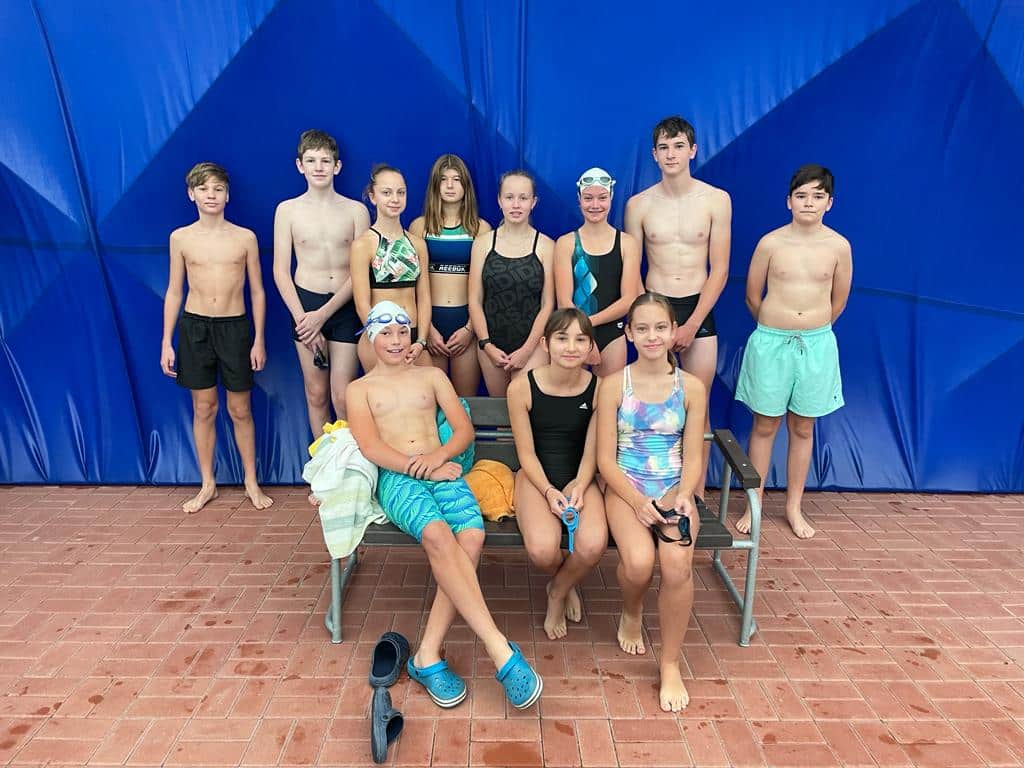 Plavecká štafeta 2022 Kadaň Plavecká štafeta 2022 Kadaň