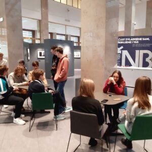 Sexta v České národní bance v Praze