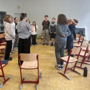 (Dez)informace v primě