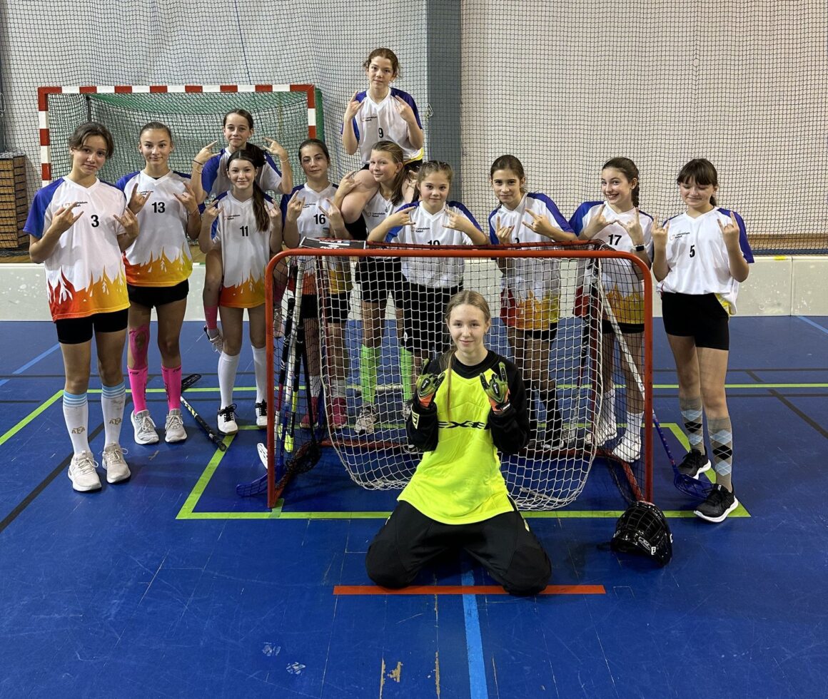 Křest nejmladších florbalistek na turnaji