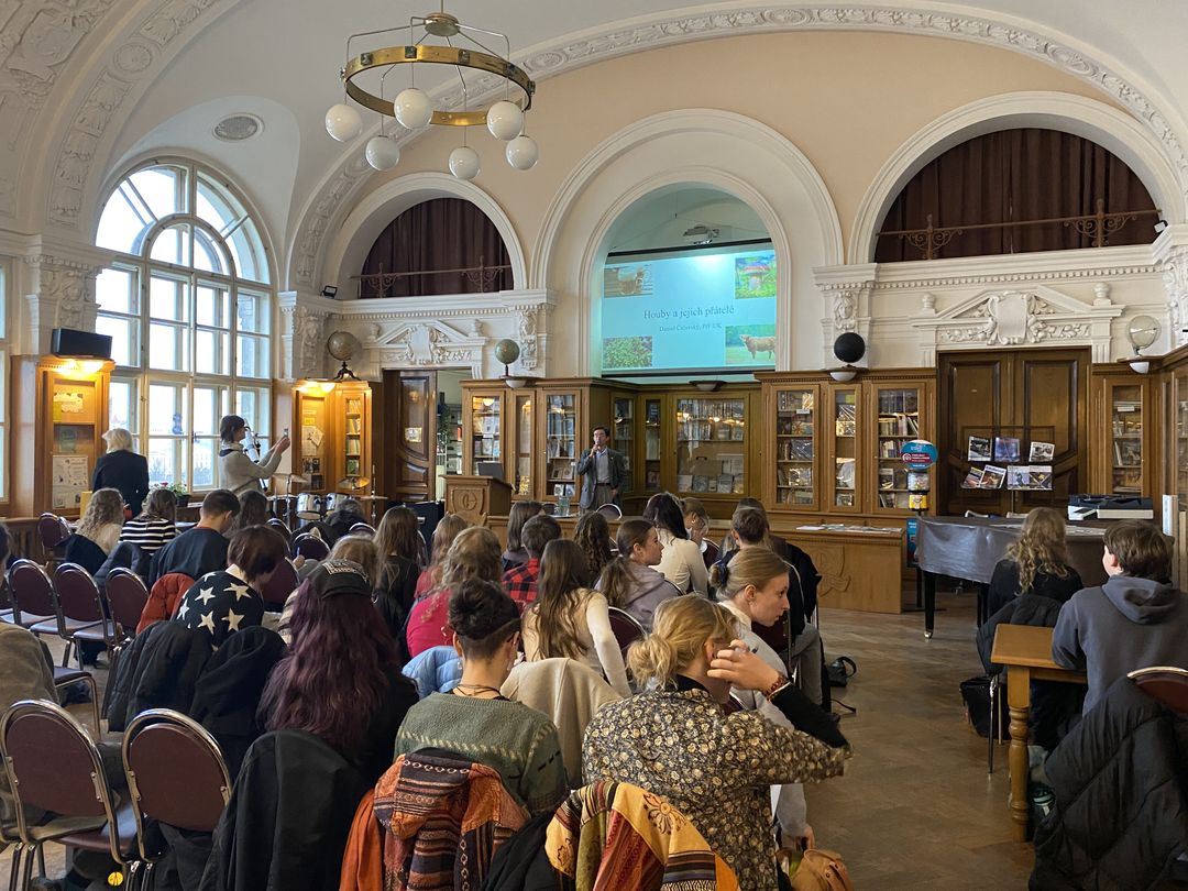 prednasky_biologie_2025_1 Naši studenti se rádi vzdělávají i ve svém volném čase