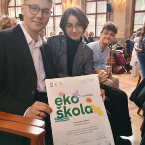 Gymnázium Kadaň obhájilo titul Ekoškola